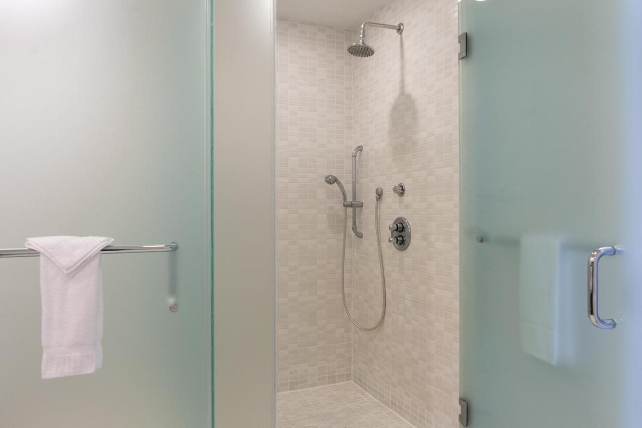 Modern Private Studio - King Bed, Jacuzzi, Balcony And Pool Aparthotel Miami Exterior foto