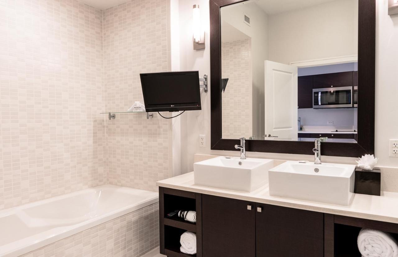 Modern Private Studio - King Bed, Jacuzzi, Balcony And Pool Aparthotel Miami Exterior foto